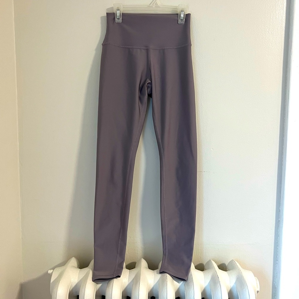 Alo airlift yoga pants